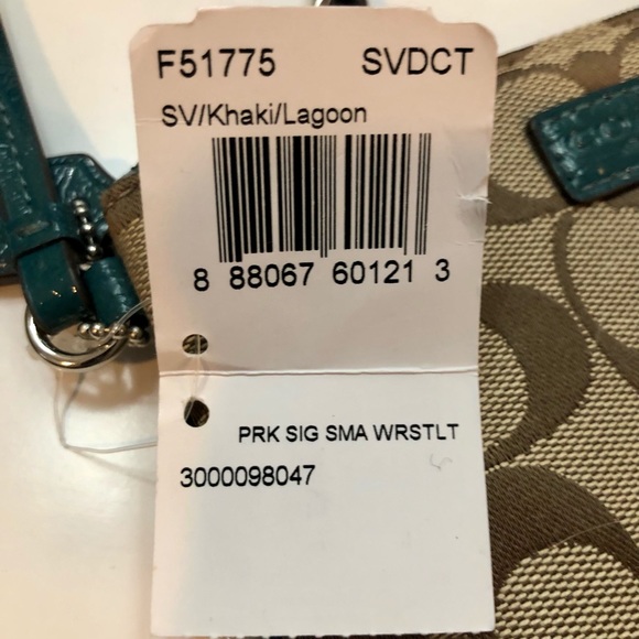 Coach Wristlet - Picture 2 of 6